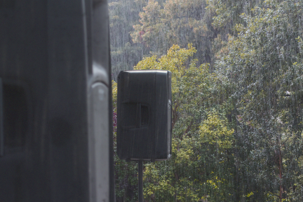 Lautsprecher bei verschiedenen Wetterbedingungen